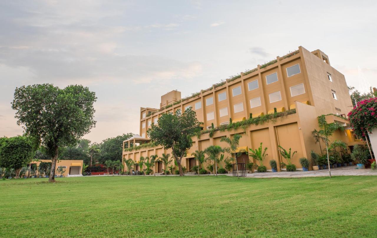 The Lalita Grand Mathura- Vrindavan Exteriér fotografie