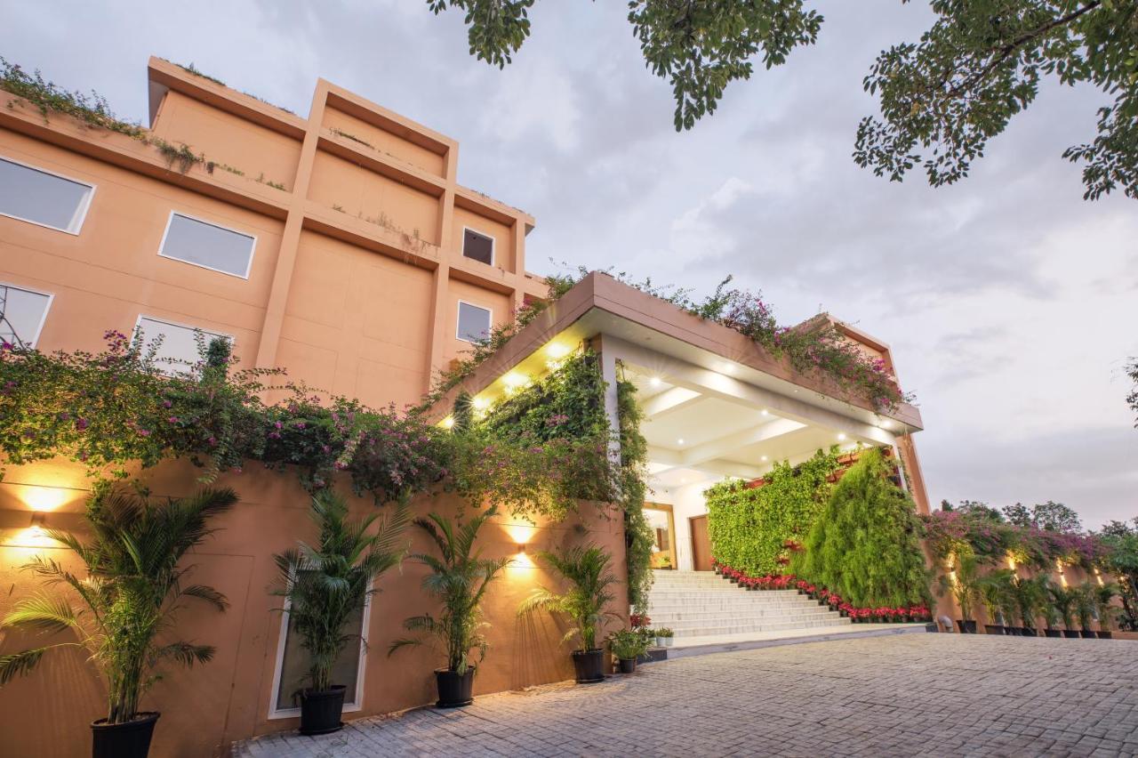 The Lalita Grand Mathura- Vrindavan Exteriér fotografie